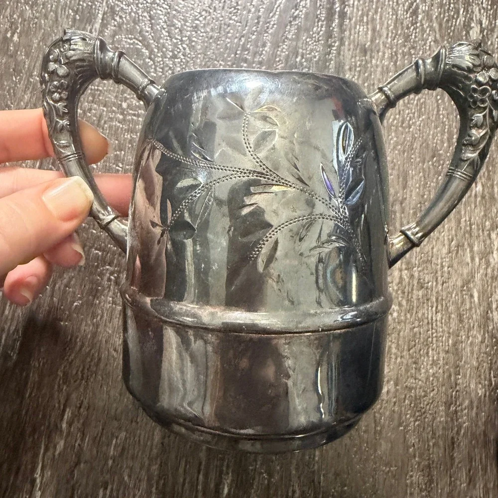 Vintage‎ Silver Plated Creamer and Sugar Bowl Set Ornate Handles Floral Etching